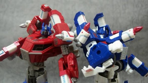 KFC KP 01UM Shoulder And Missile Kits For Fall Of Cybtertron Ultra Magnus And Optimus Prime  (1 of 28)